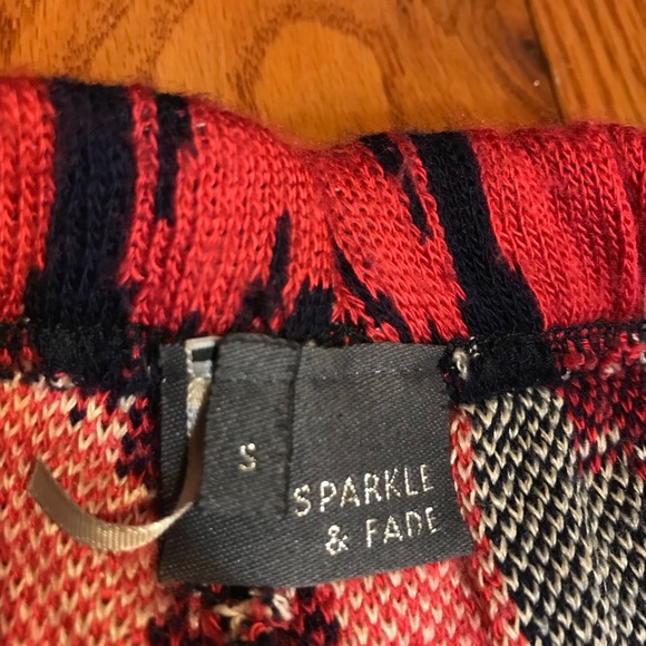 Textured shorts - Picture 6 of 6